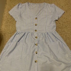 Super cute dress ✨